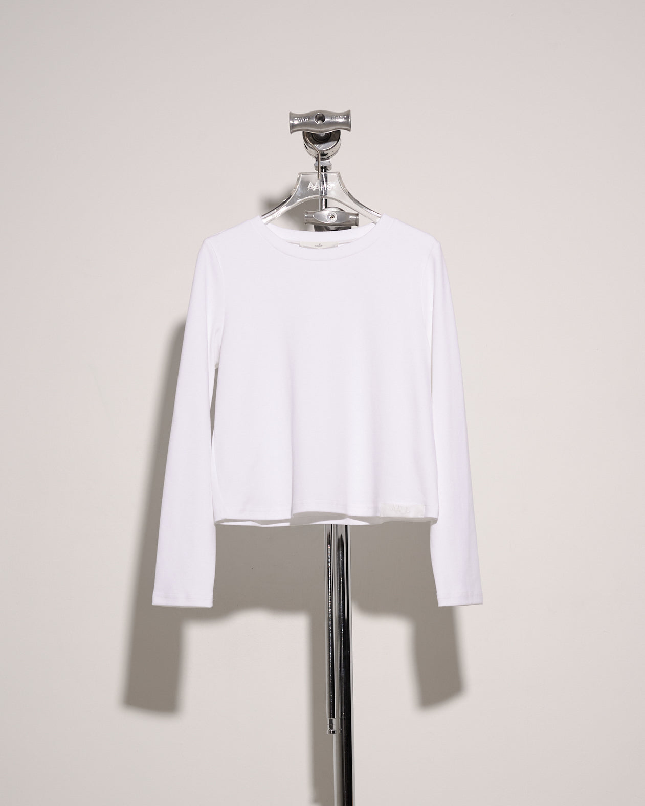 aalis IOLA crewneck L/S pullover (White)