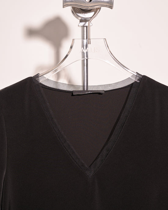 aalis IDA v neck long sleeves top (Black)