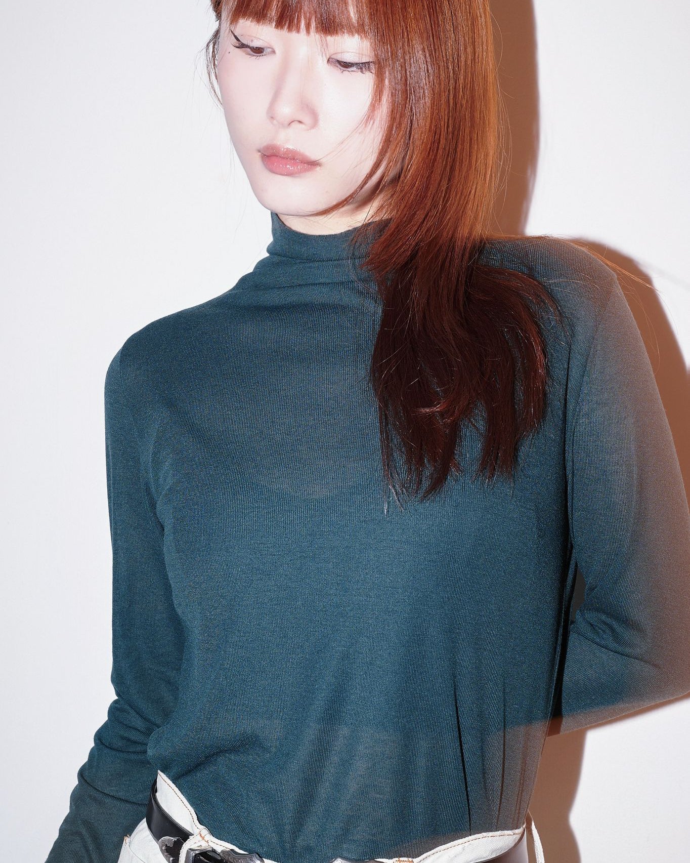 aalis ROISE sheer turtle neck top (Dark green)