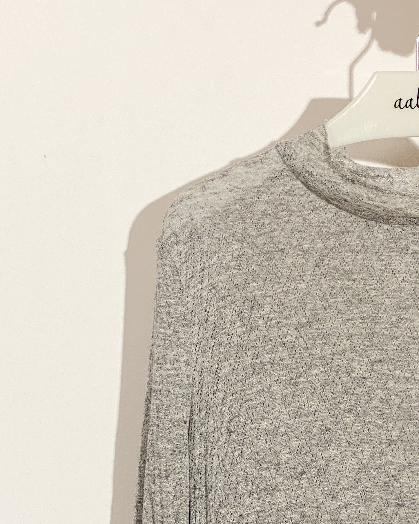 aalis NIC FW24 two tone mesh L/S top (Heather grey)