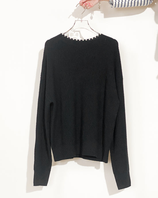 aalis THINA pearl embellished neckline sweater (Black)