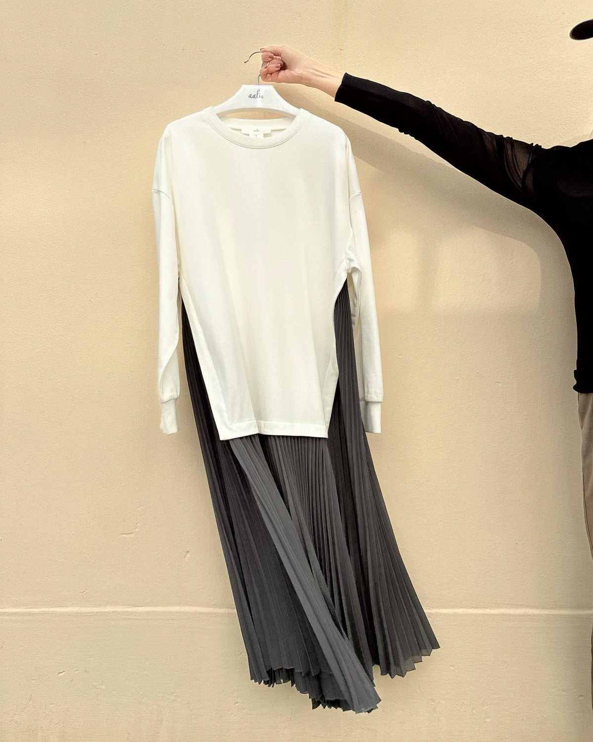 aalis FABIAN Pleated chiffon sweater dress (White Mix)