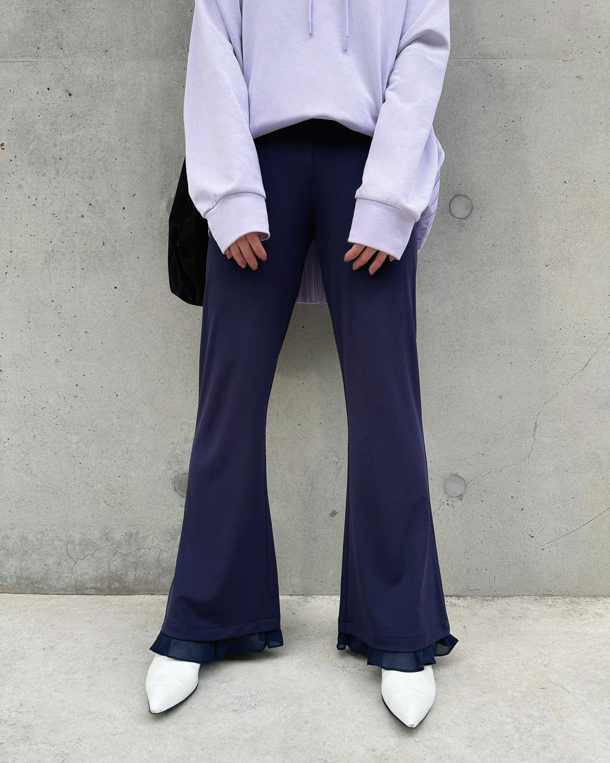 aalis DAMIEN FW25 chiffon ruffle hem pants (Dark Blue)