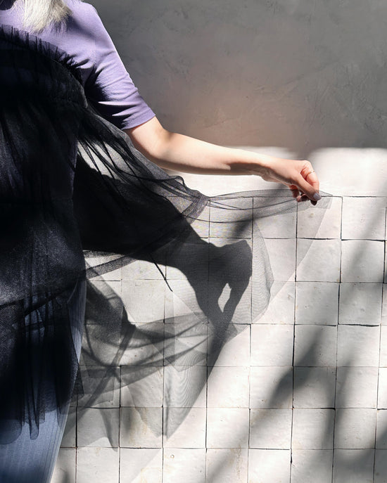 aalis TRICE one shoulder rushing mesh top (Black)