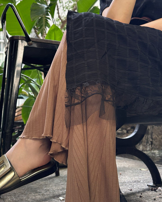 aalis DENIA SS25 ruffle hem pants (Camel)