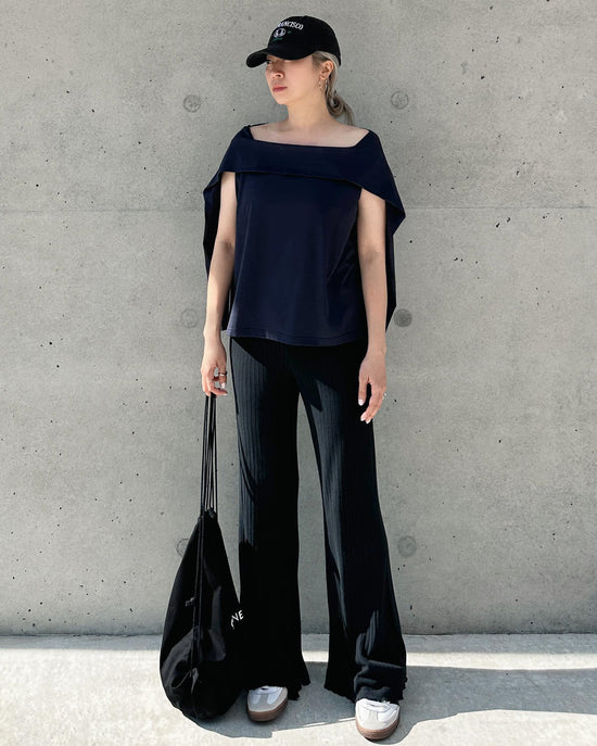 aalis RENI off shoulder knit cape top (Navy)