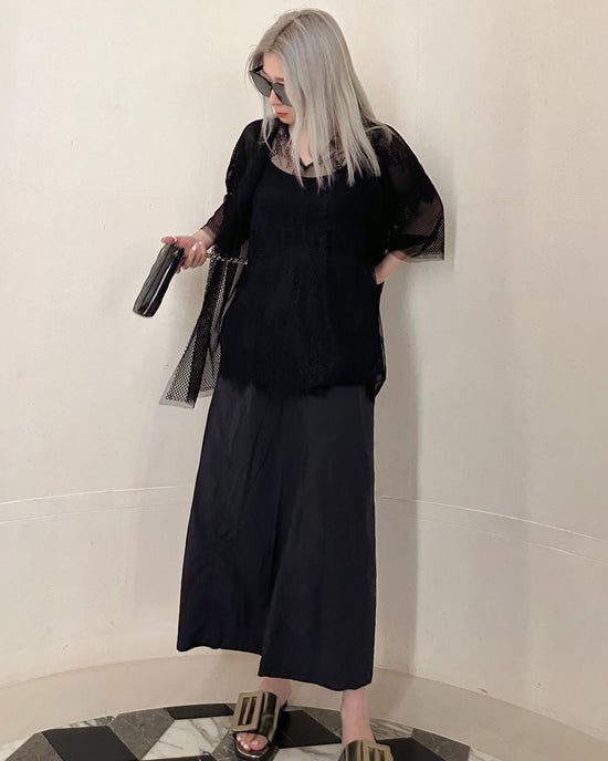 aalis AALIS 15 V neck lace tee (Black)