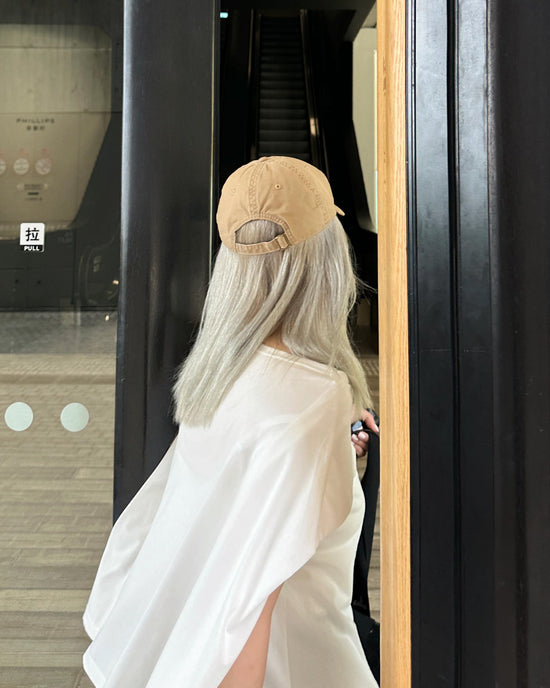 aalis RENI off shoulder knit cape top (White)