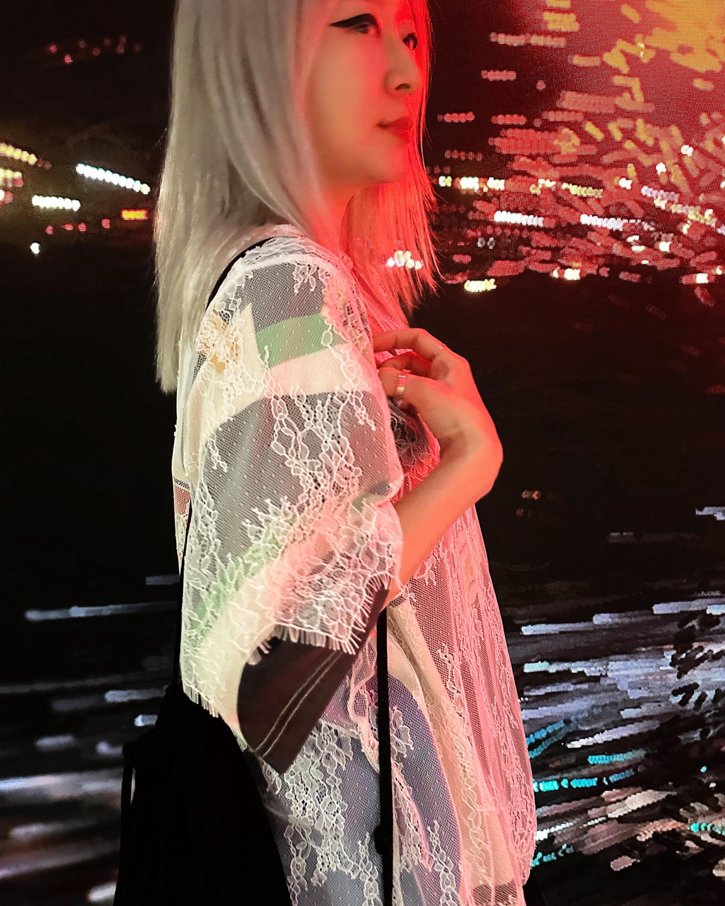 aalis AALIS 15 V neck lace tee (White)