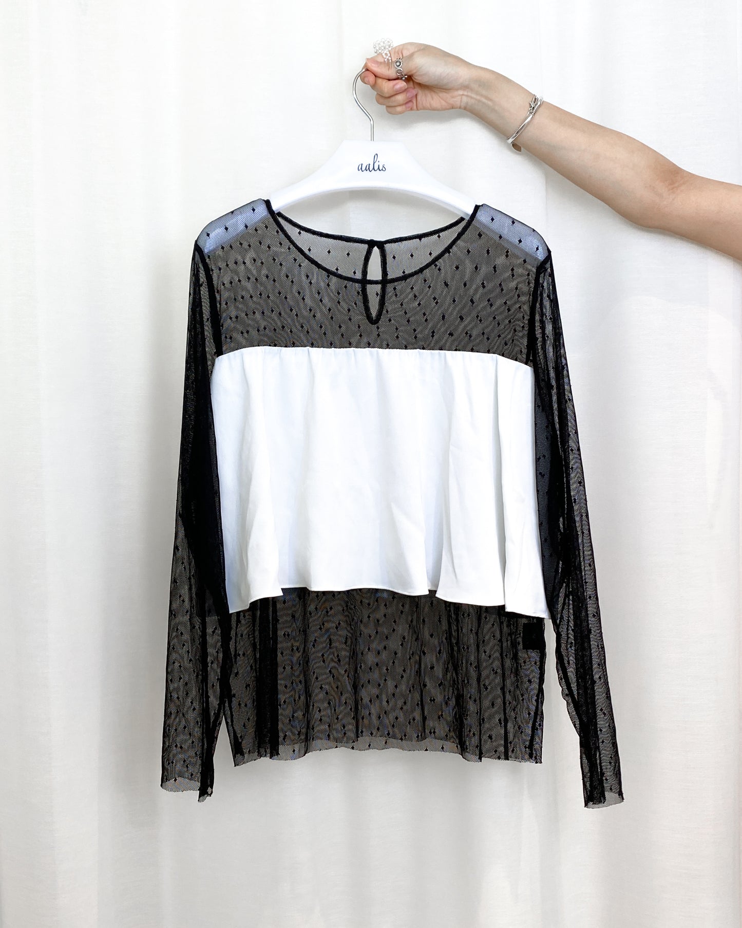 ONE OF A KIND - 1092