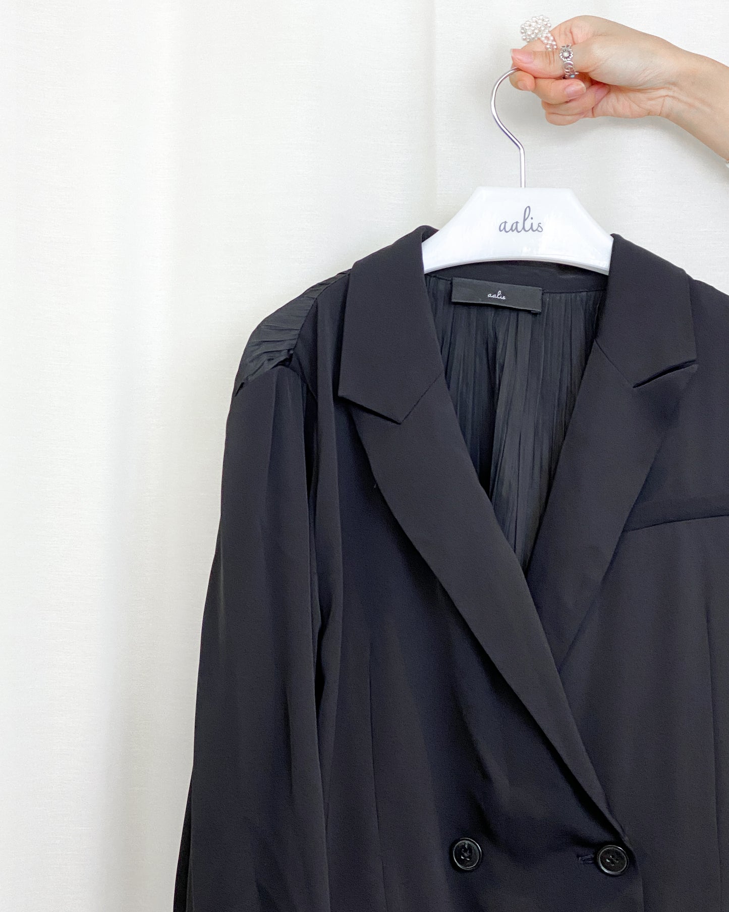 ONE OF A KIND - 1083