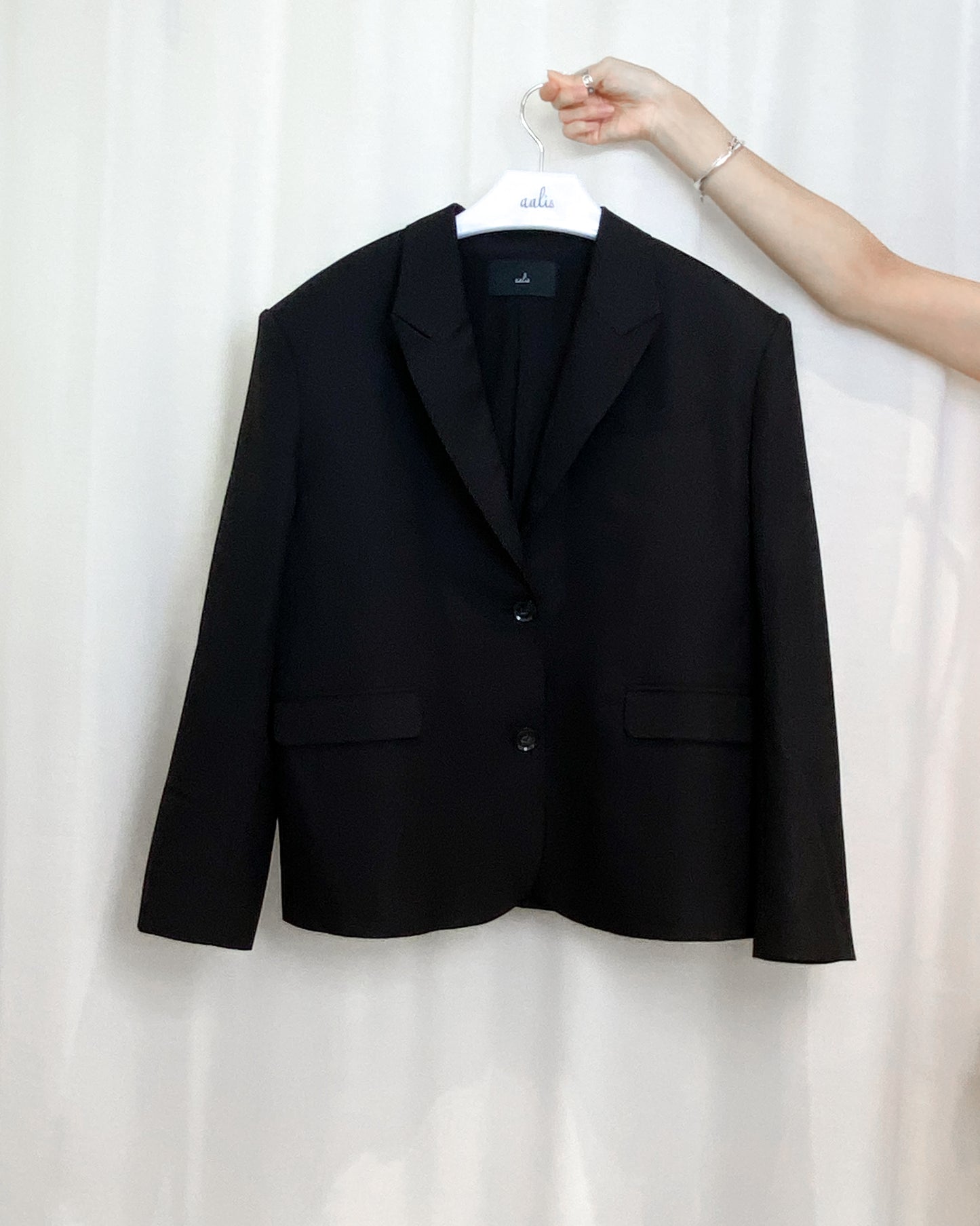 ONE OF A KIND - 1079