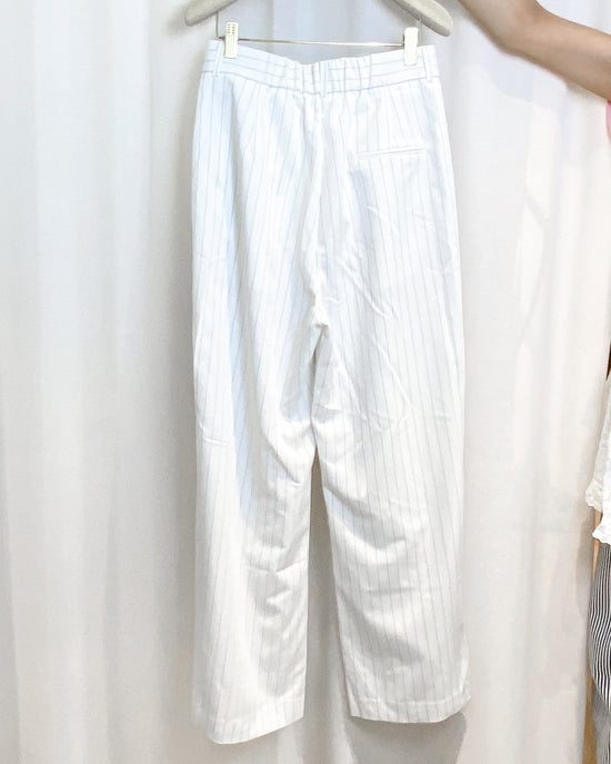 ONE OF A KIND - 1095