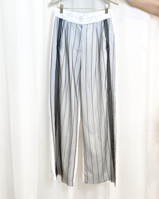 ONE OF A KIND - 1095