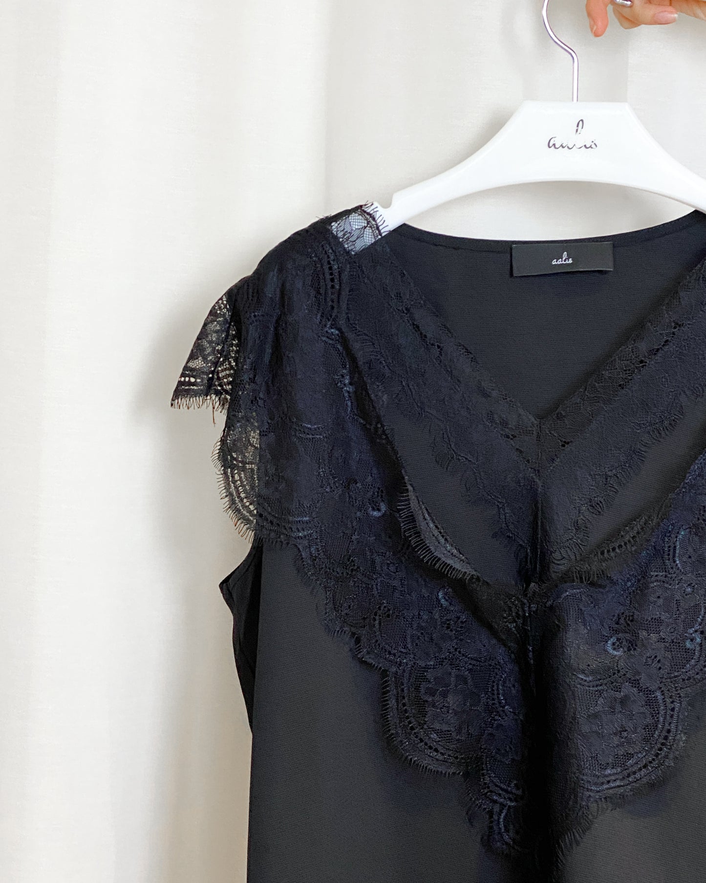 ONE OF A KIND - 1093