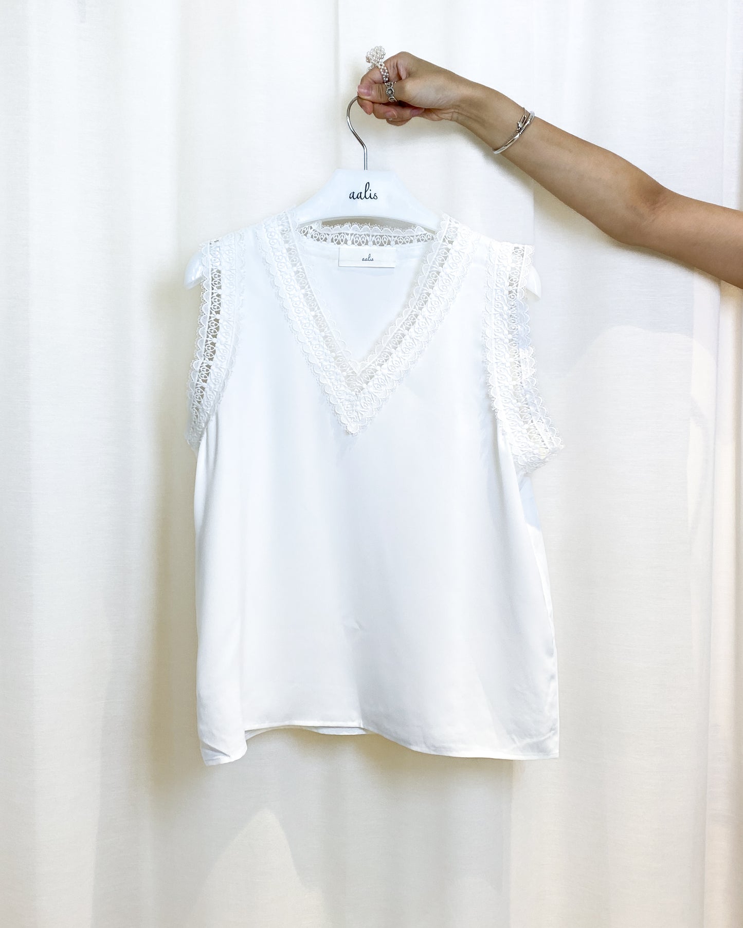 ONE OF A KIND - 1088