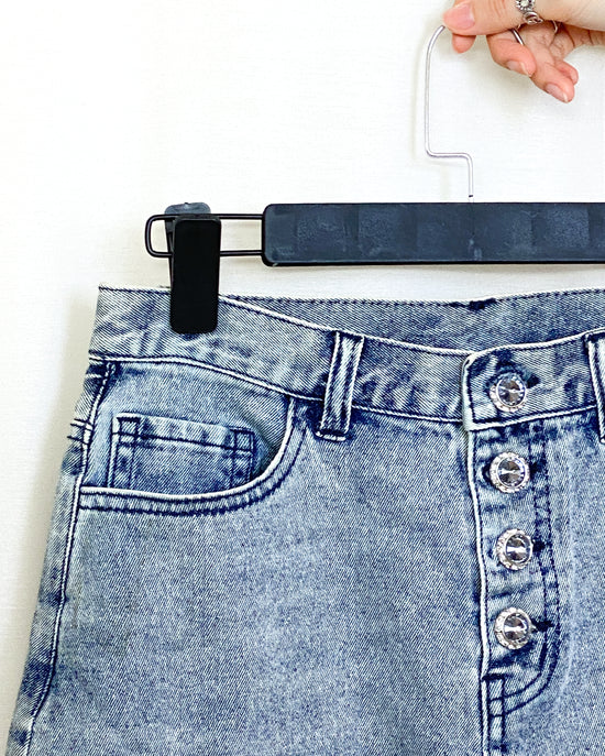 ONE OF A KIND - 1081