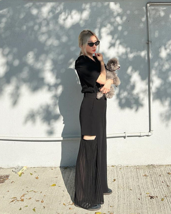 aalis LAM cutout chiffon side pleated pants (Black)