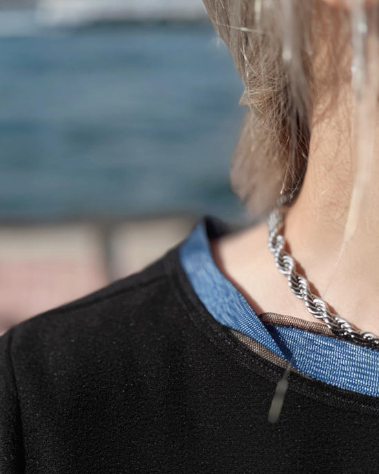 aalis KEMI mesh collar grosgrain ribbon tie on the back bias cut dress (Black)