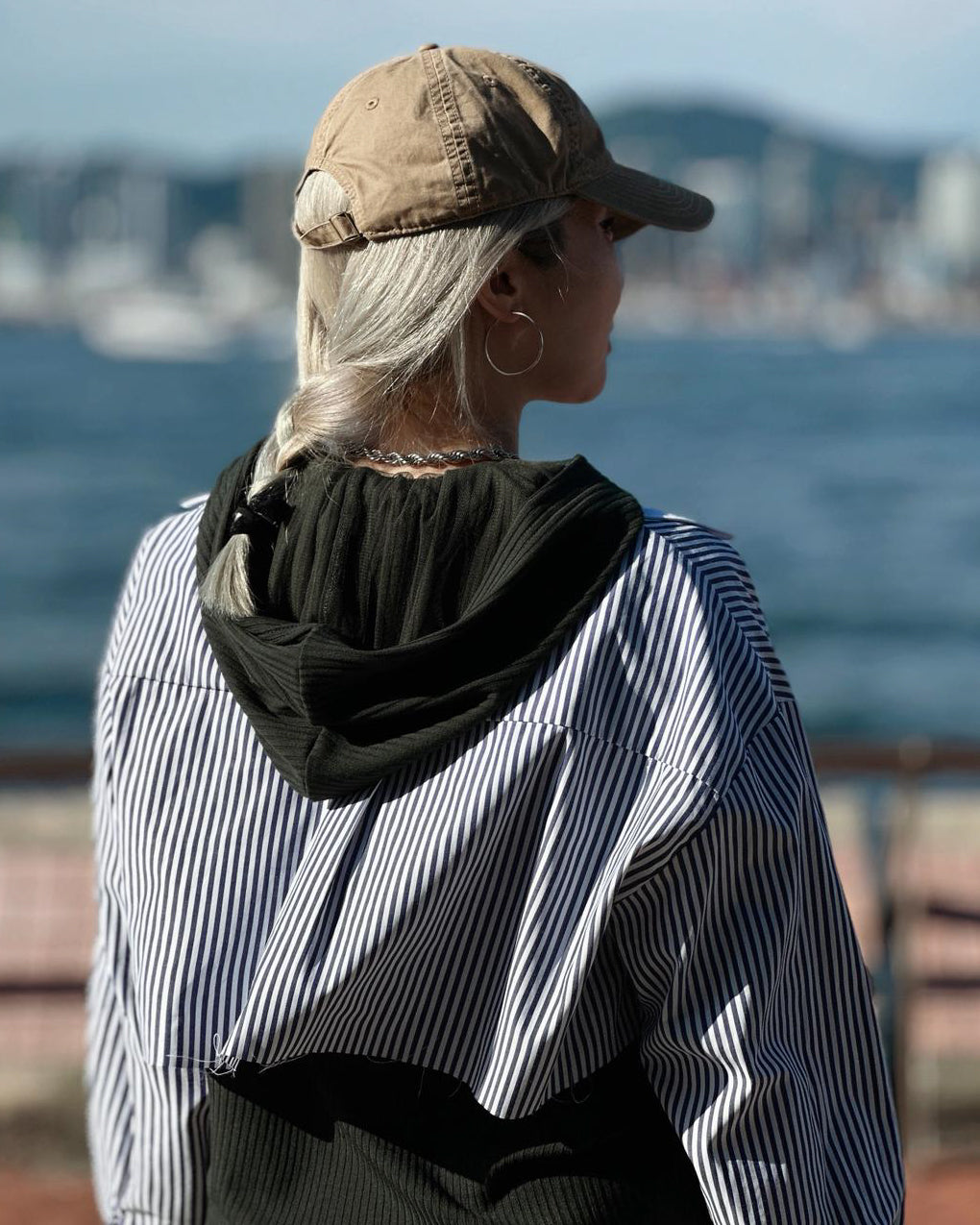 aalis NAJI KNIT cutout shoulder lace hoodie (Dark green)