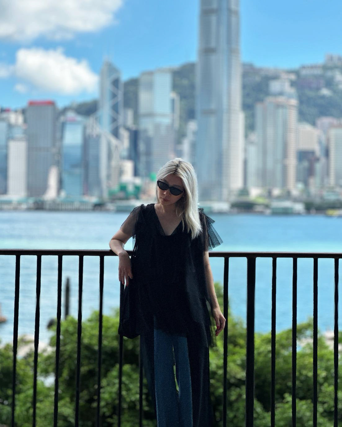 aalis OMARI Deep V frill mesh top (Black)