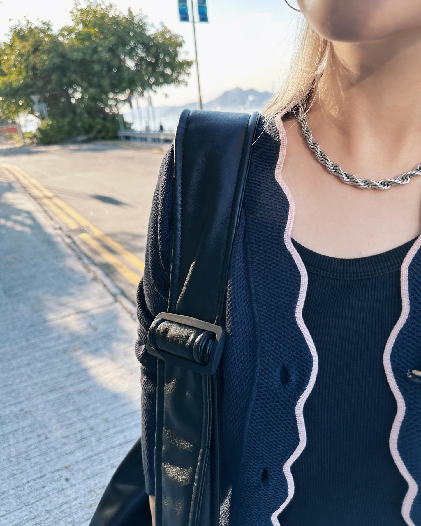 aalis MAG FW25 scallop edge color blocking 4 pockets cardigan (Navy mix)