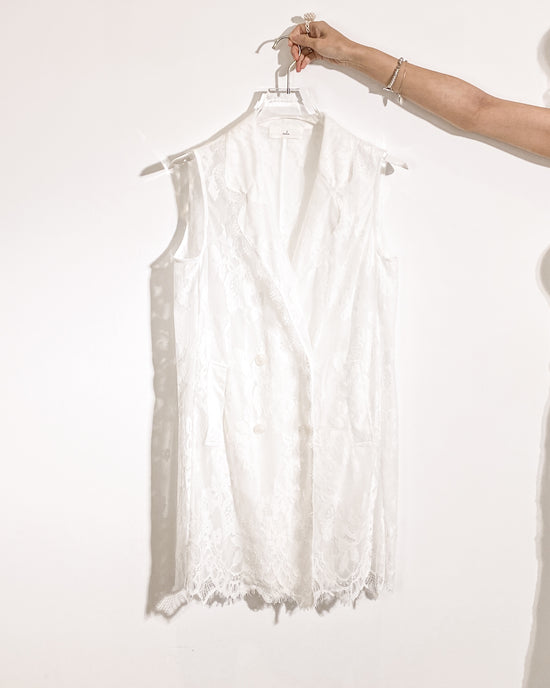 aalis JONELLE sleeveless lace trench (White)