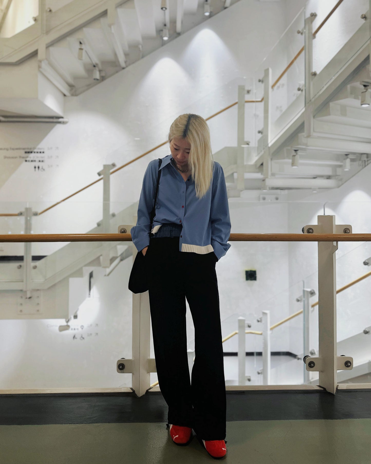 aalis PIEN pleated hem shirt (Blue)