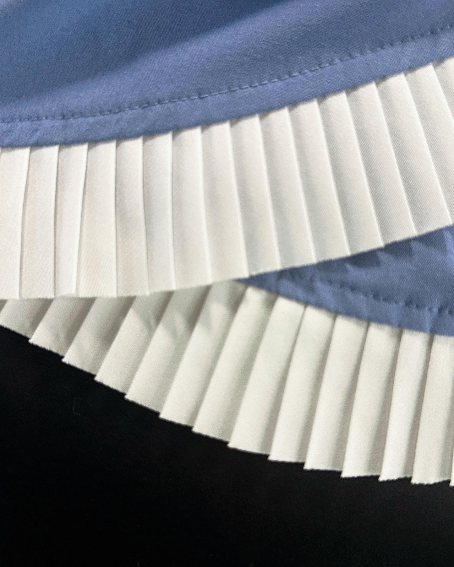 aalis PIEN pleated hem shirt (Blue)