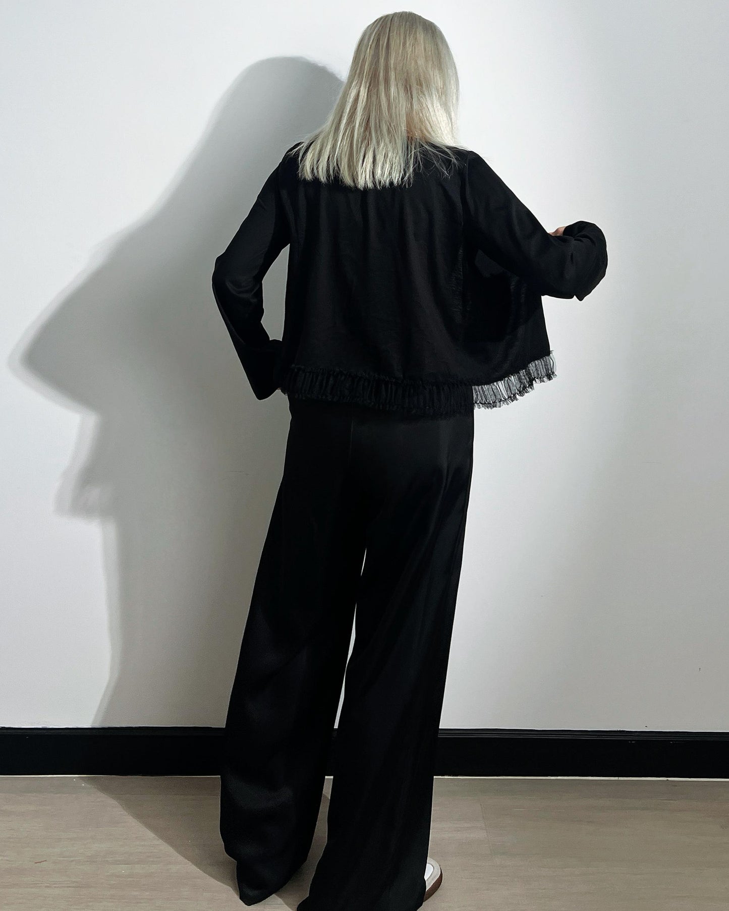 aalis GRAVIA mesh ruching hem cardigan (Black)