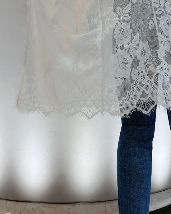 aalis JONELLE sleeveless lace trench (White)