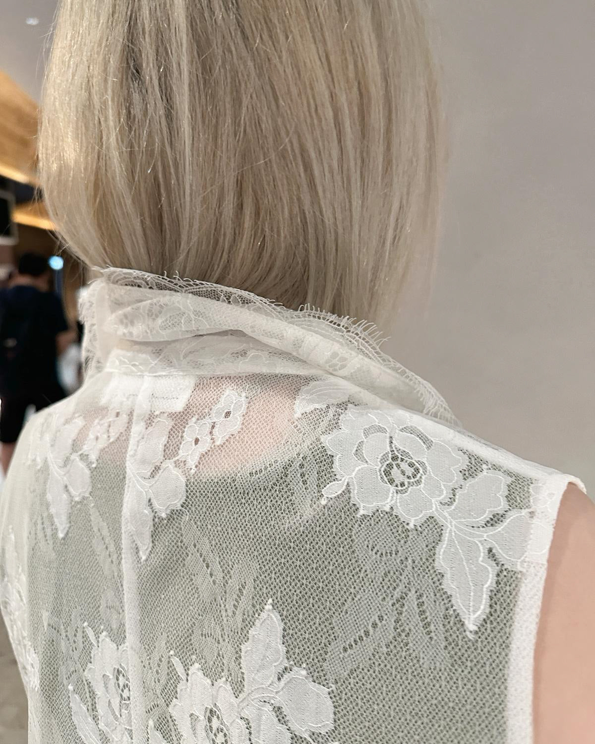 aalis JONELLE sleeveless lace trench (White)