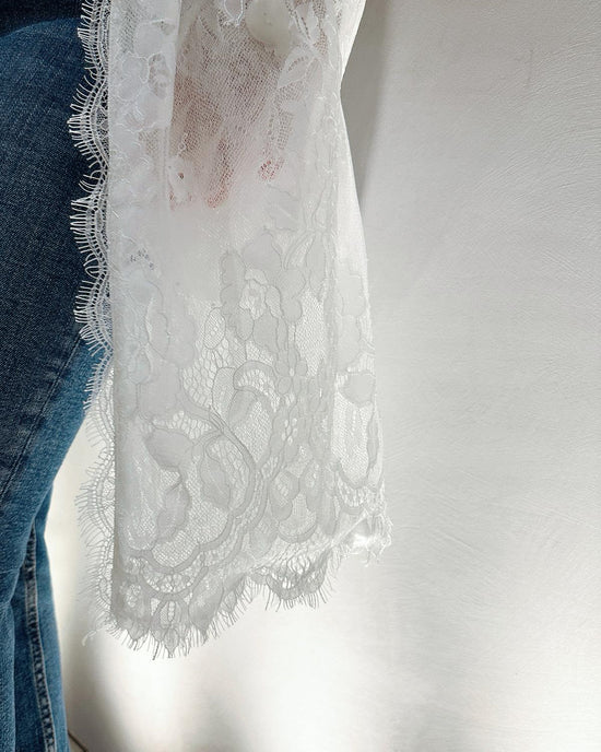 aalis JONELLE sleeveless lace trench (White)