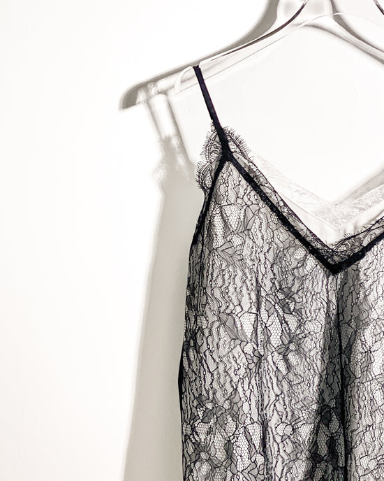 aalis NEAS double layer lace camisole (White black)