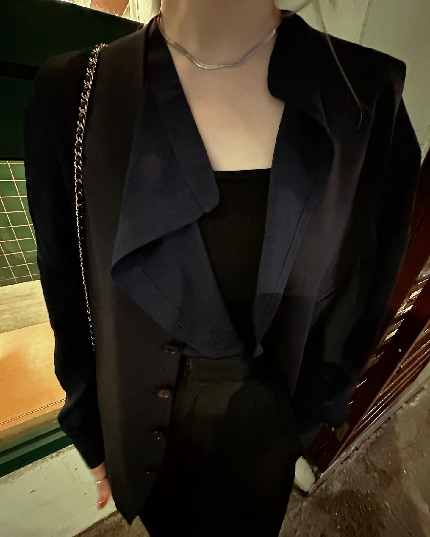 aalis BIRDY loose collar shirt (Navy)