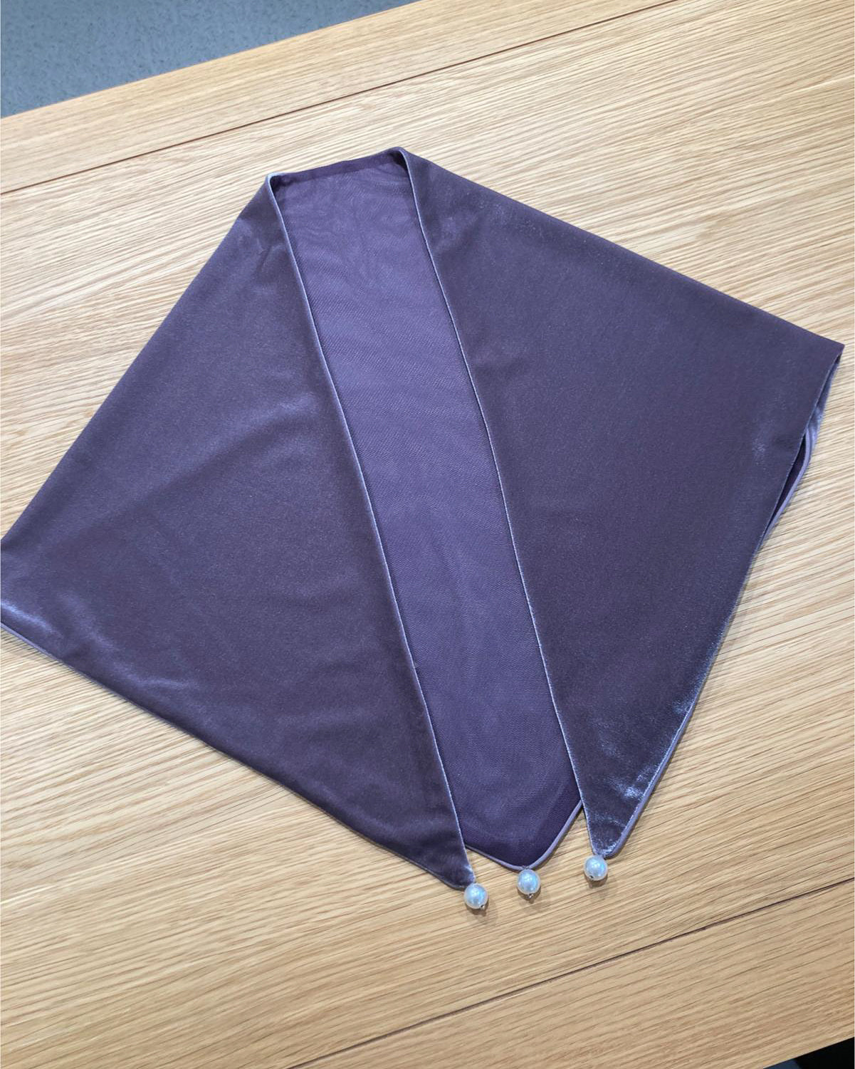 aalis IRA pearl velvet scarf (Purple Grey)