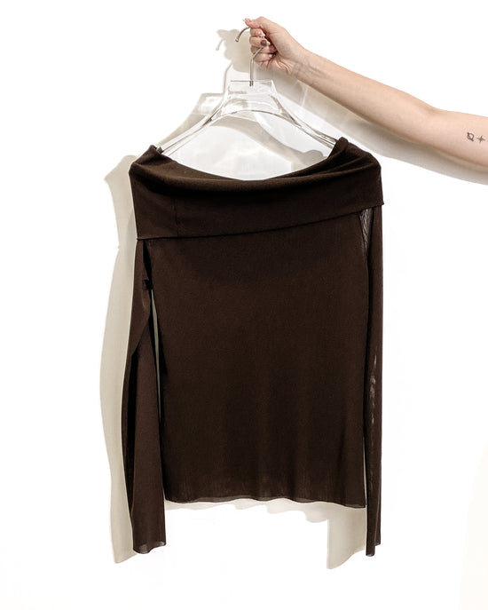 aalis KASA FW25 off shoulder stretch mesh top (Brown)
