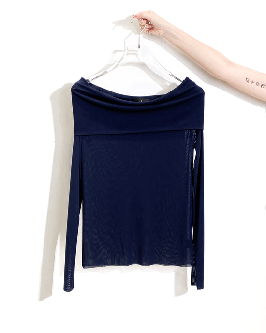 aalis KASA FW25 off shoulder stretch mesh top (Navy)