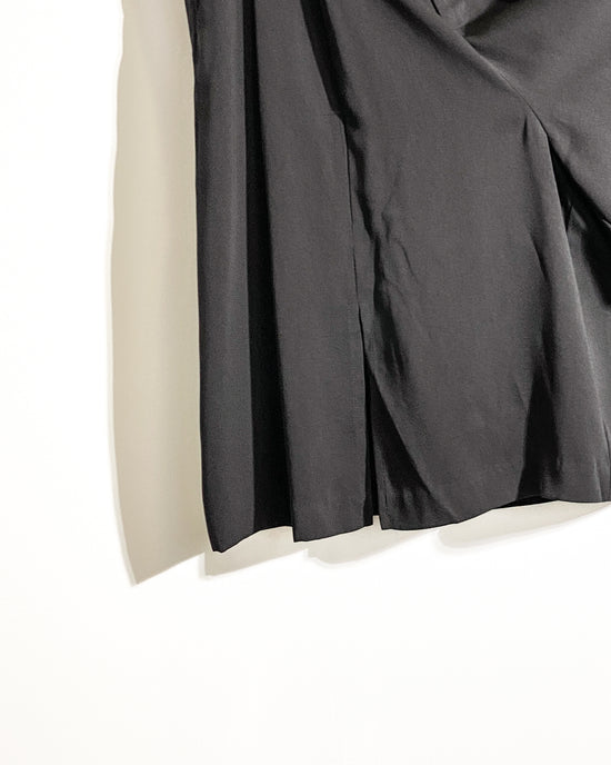 aalis BANKS knee length skorts (Black)