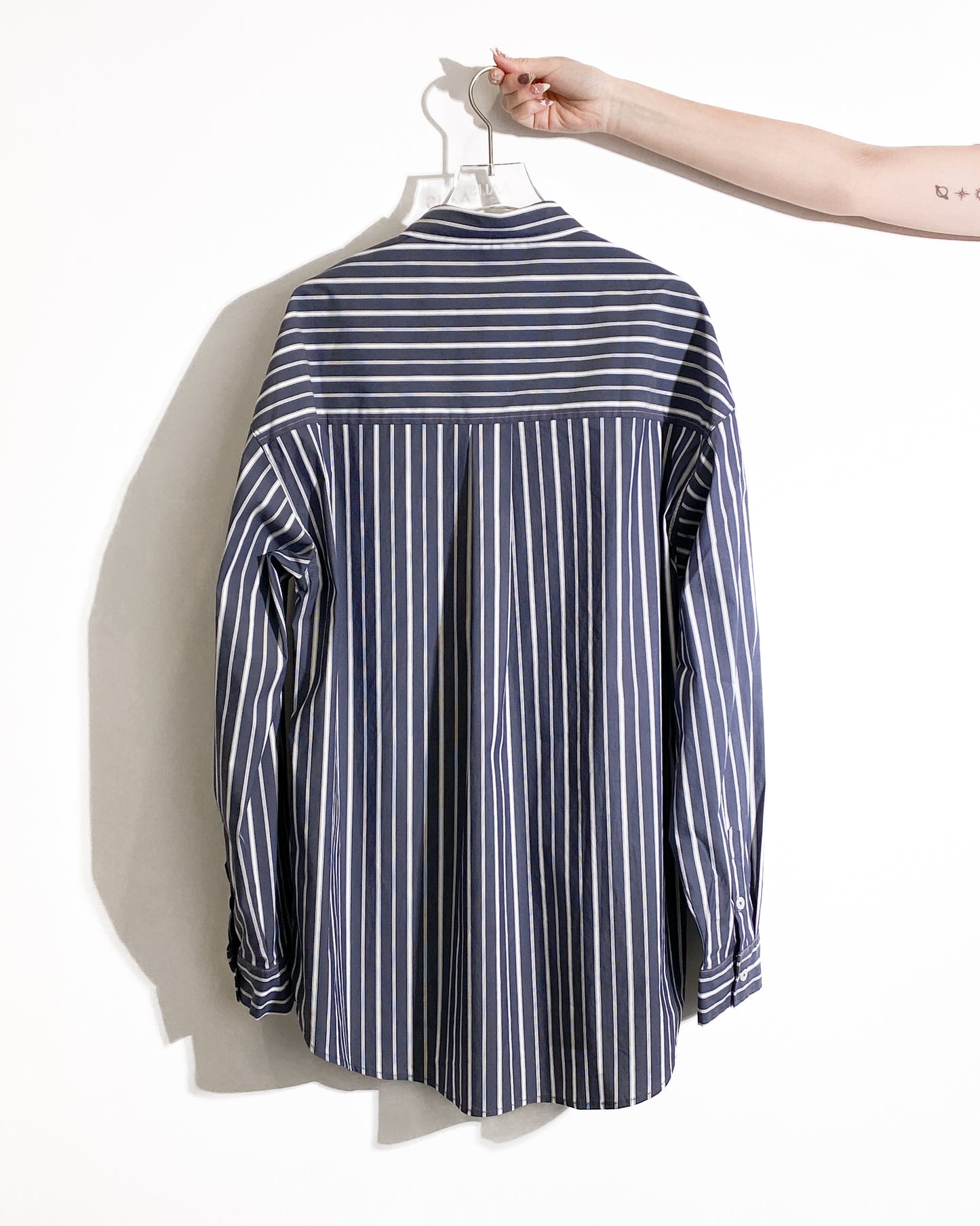 aalis JAMIE oversized striped shirt (Charcoal)