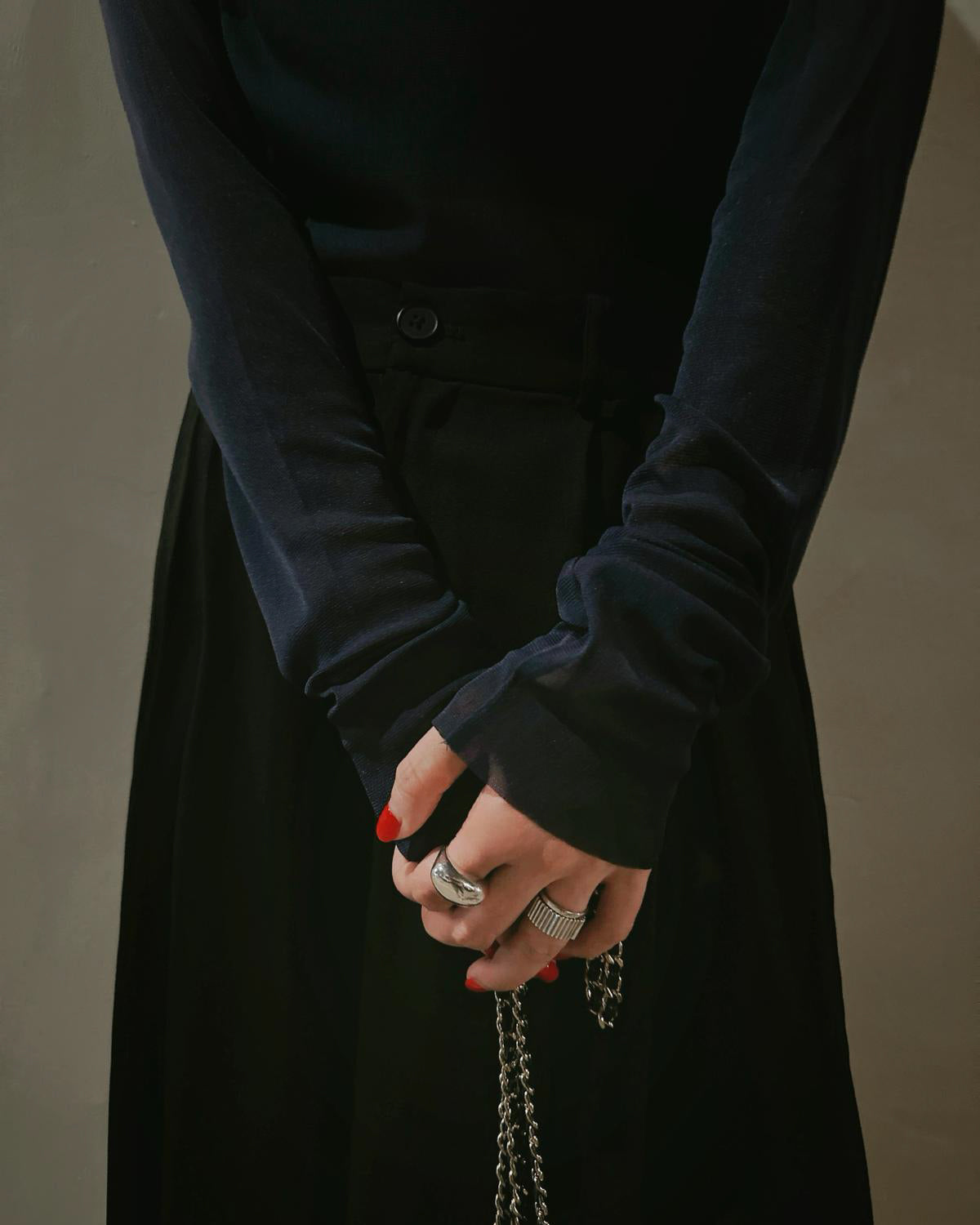 aalis KASA FW25 off shoulder stretch mesh top (Navy)