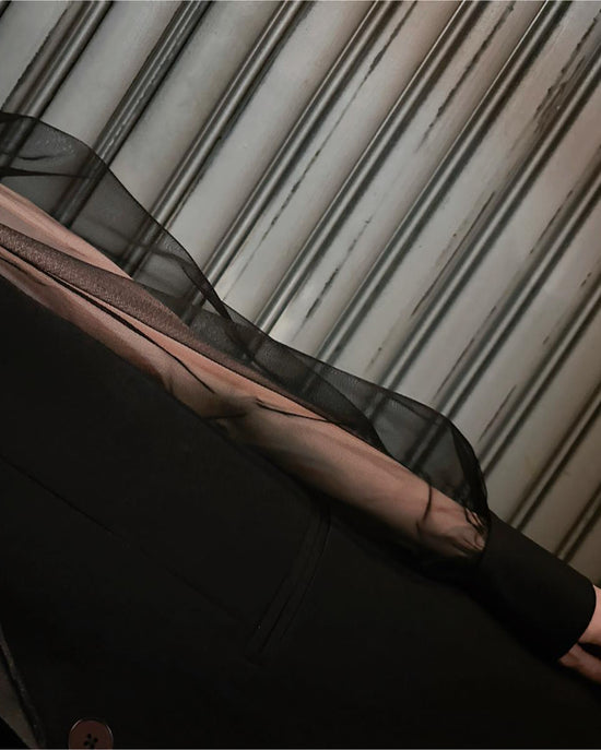 aalis WAWA mesh sleeves blazer (Black)