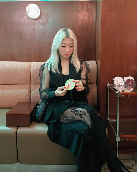 aalis GAMET side lace panel ruffle pants (Black)