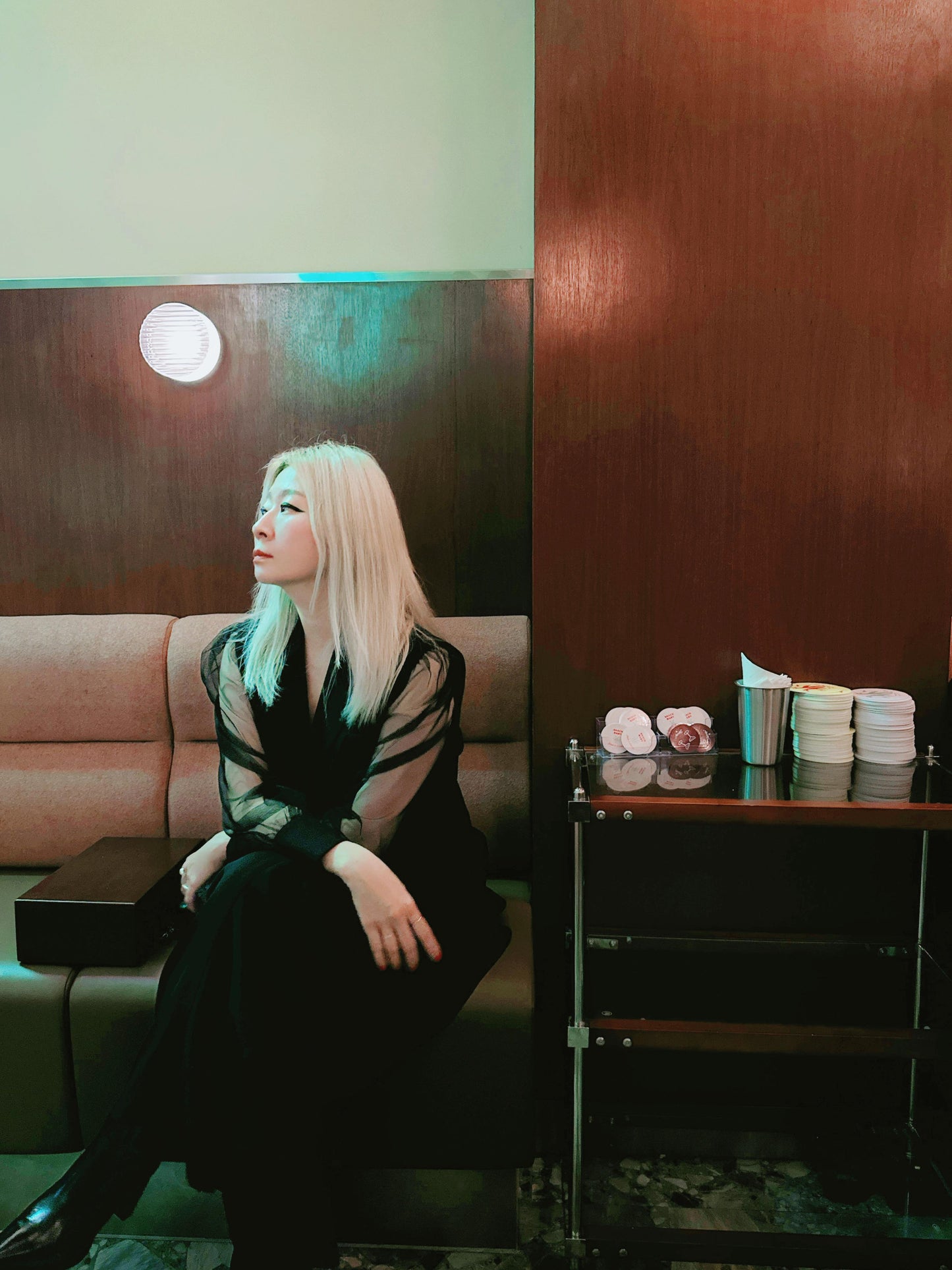 aalis WAWA mesh sleeves blazer (Black)