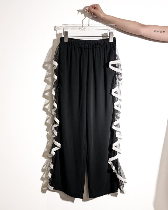 aalis BRIX side mesh ruffle pants (Black white)