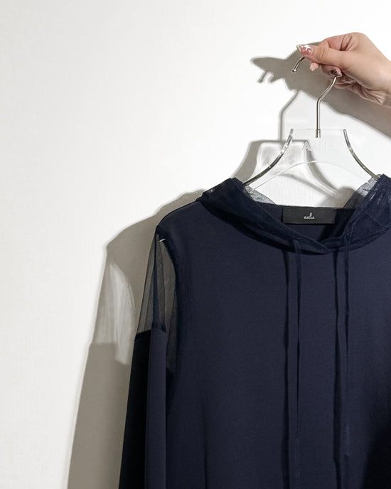 aalis ELIO cold shoulder pleated mesh ruffle hoodie (Navy)