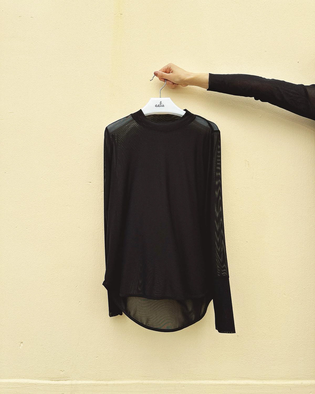 aalis RIVKA mesh crew neck top (Black)