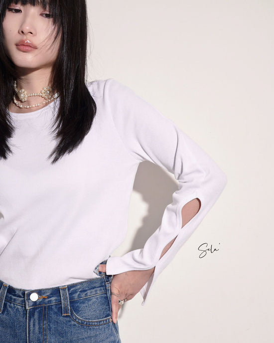 aalis SELA chain keyhole L/S top (White)