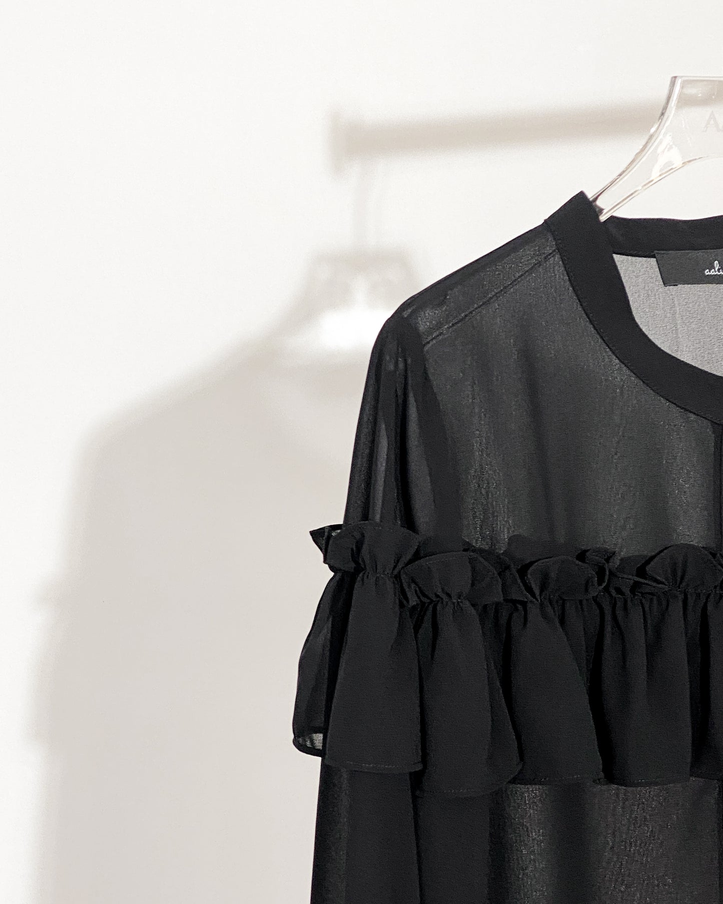 aalis SUKA ruffle front button down chiffon shirt (Black)