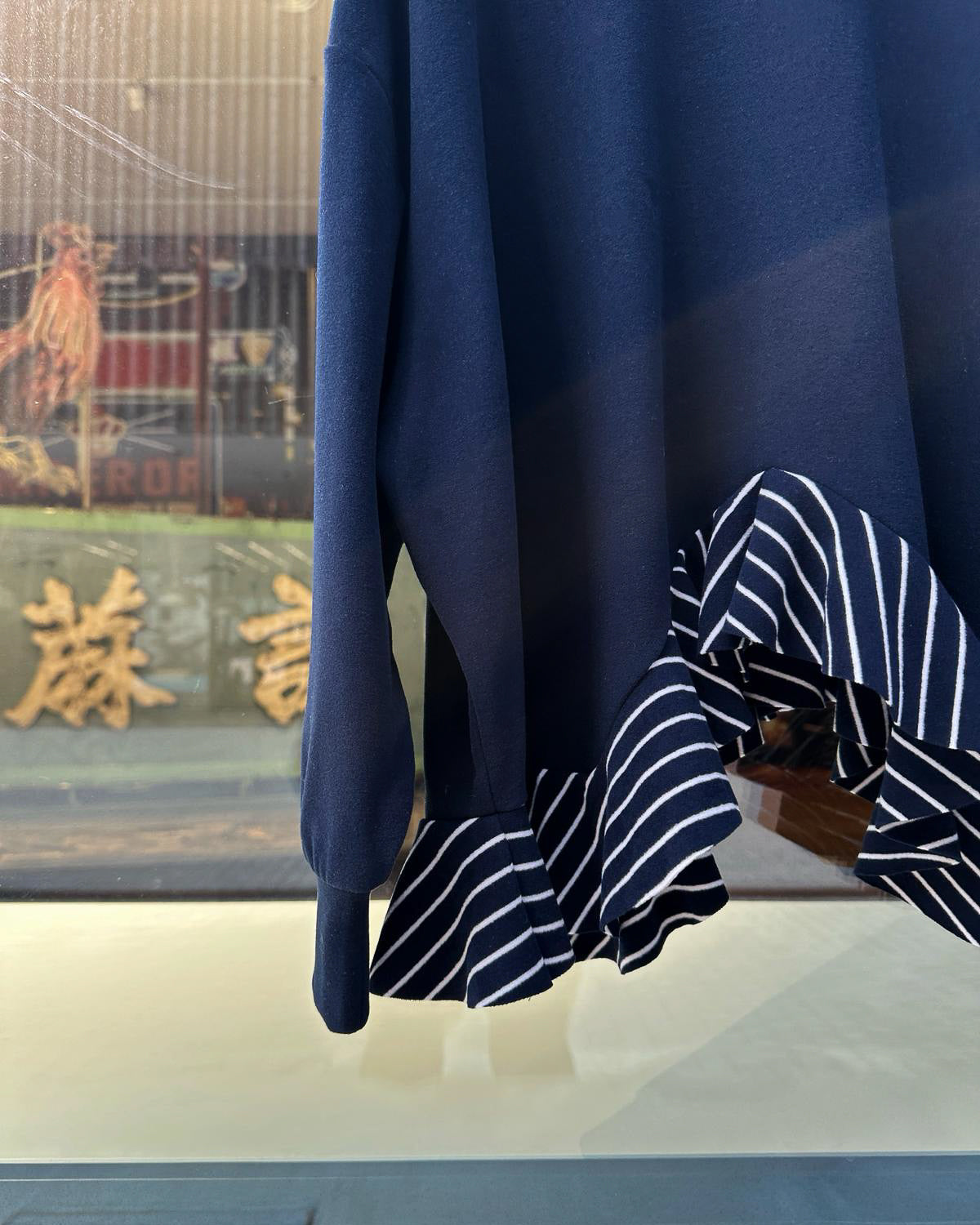 aalis CARA FW25 ruffle hem sweater (Navy Mix)